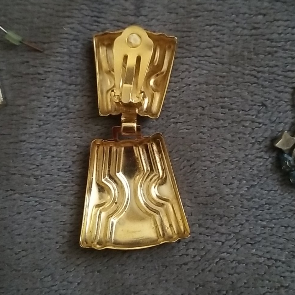 Assorted Single Earrings - Picture 9 of 9